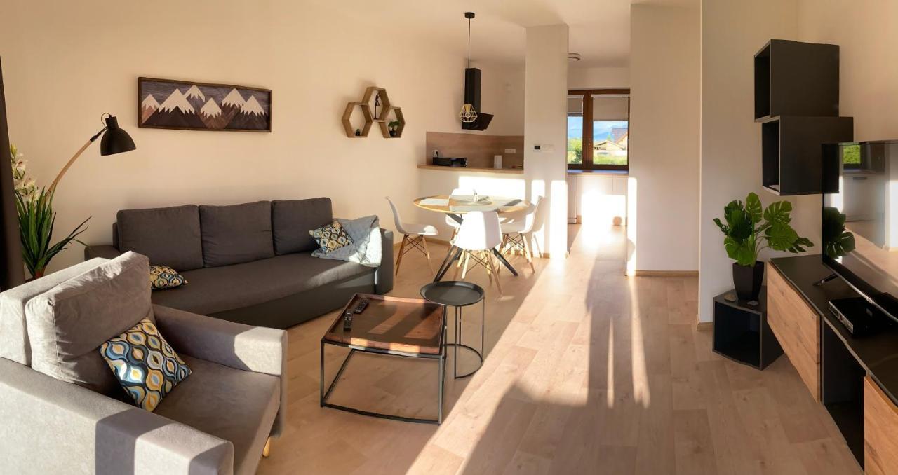 Panorama Home Valča Exteriör bild